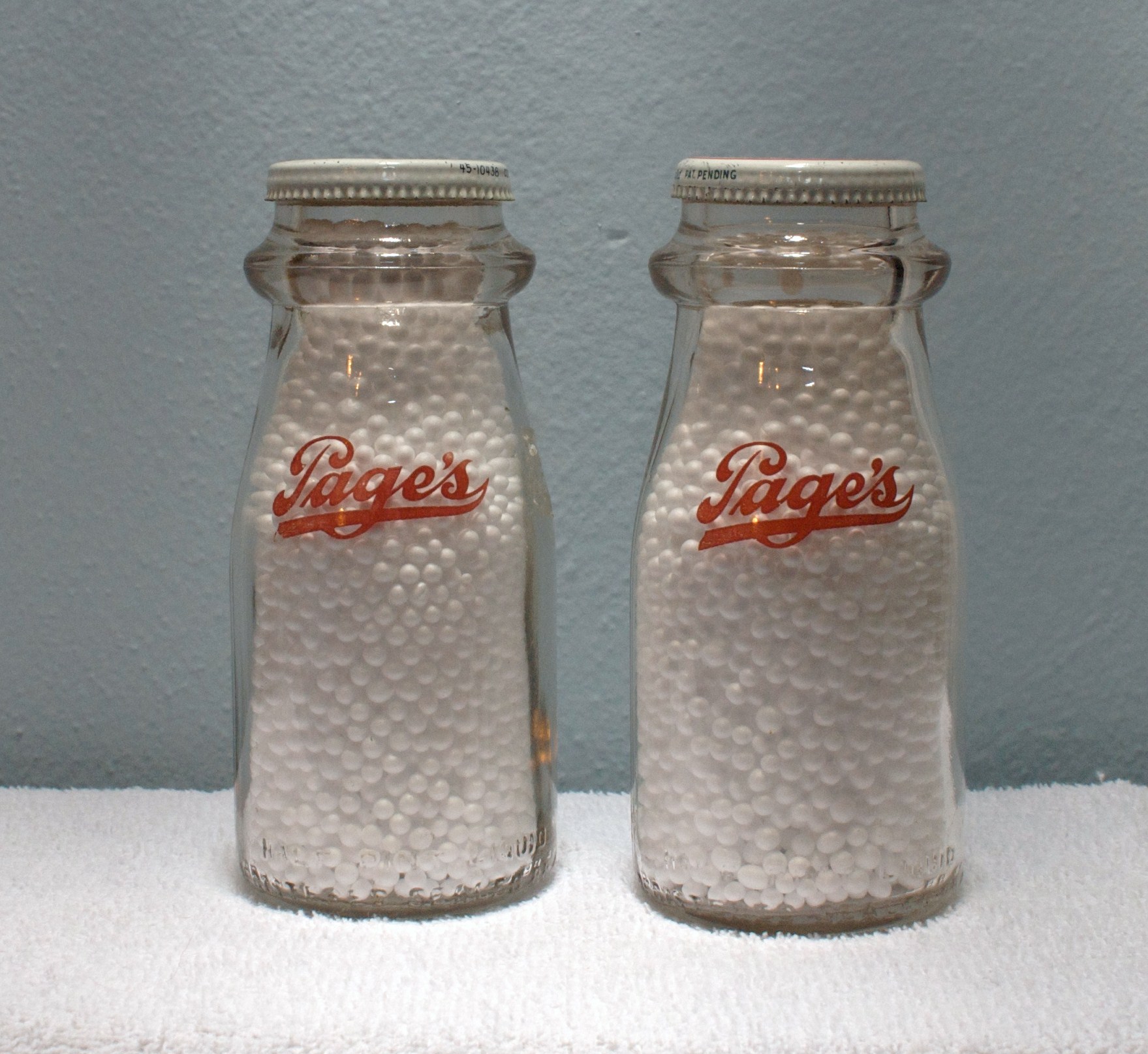 Pages Half-Pint Milk Bottle Mid to Late 1940s Red Logo